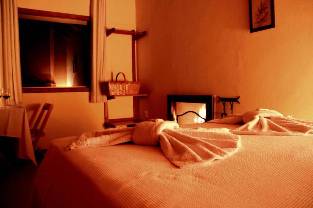Pousada Gaya Carrancas Exteriör bild